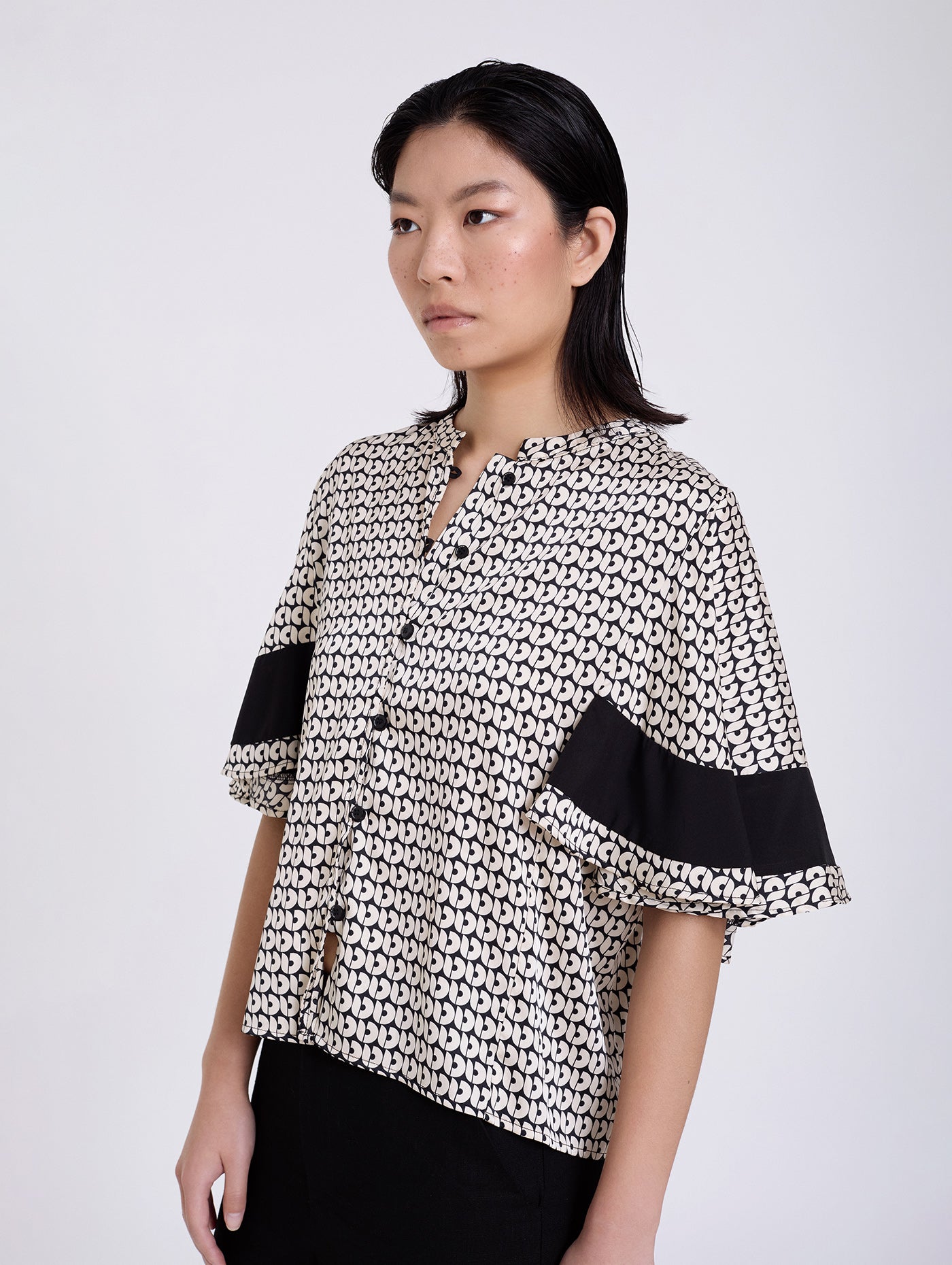 Camisa Satinada Retro