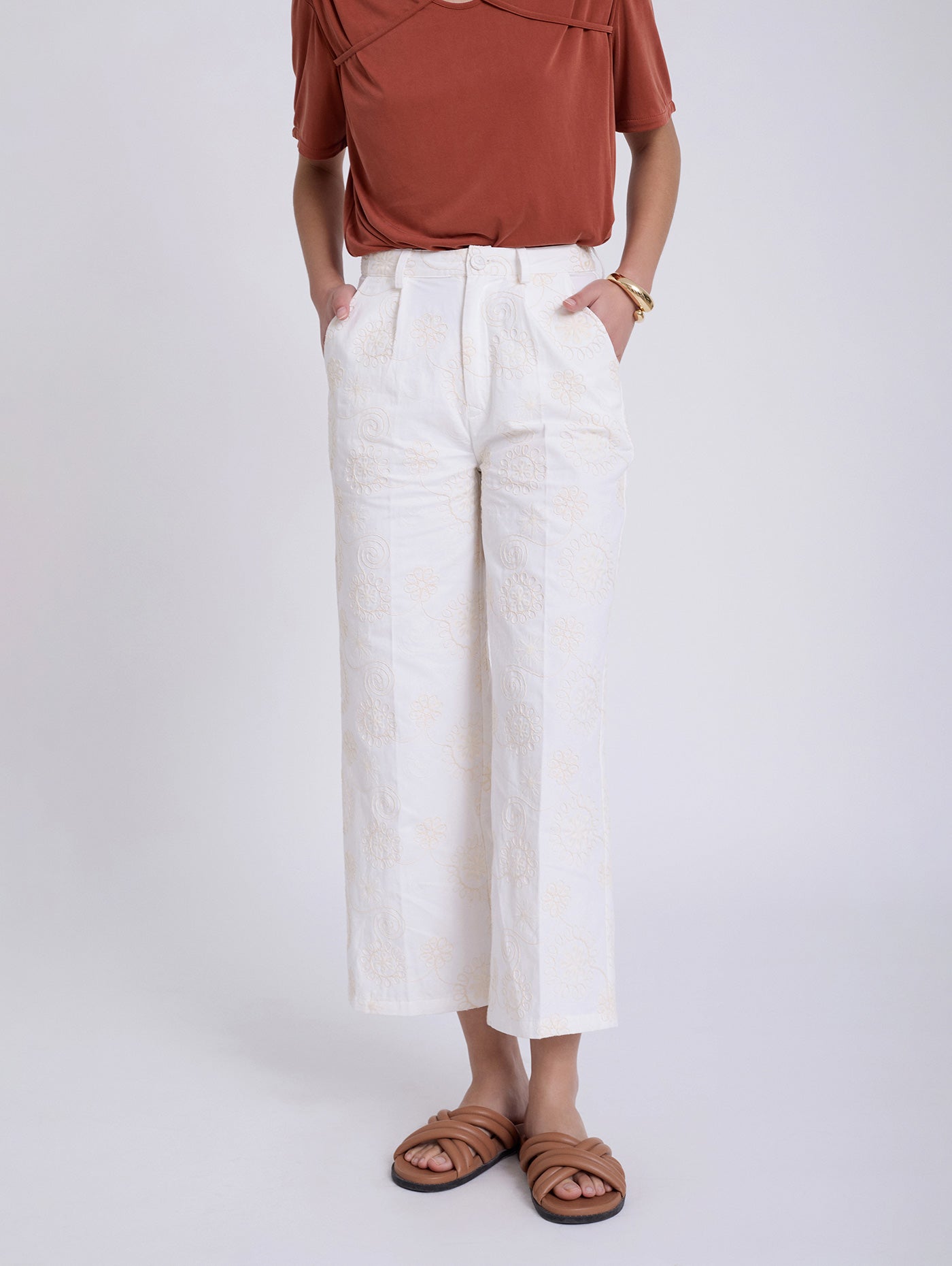 Pantalón Bordado Suizo