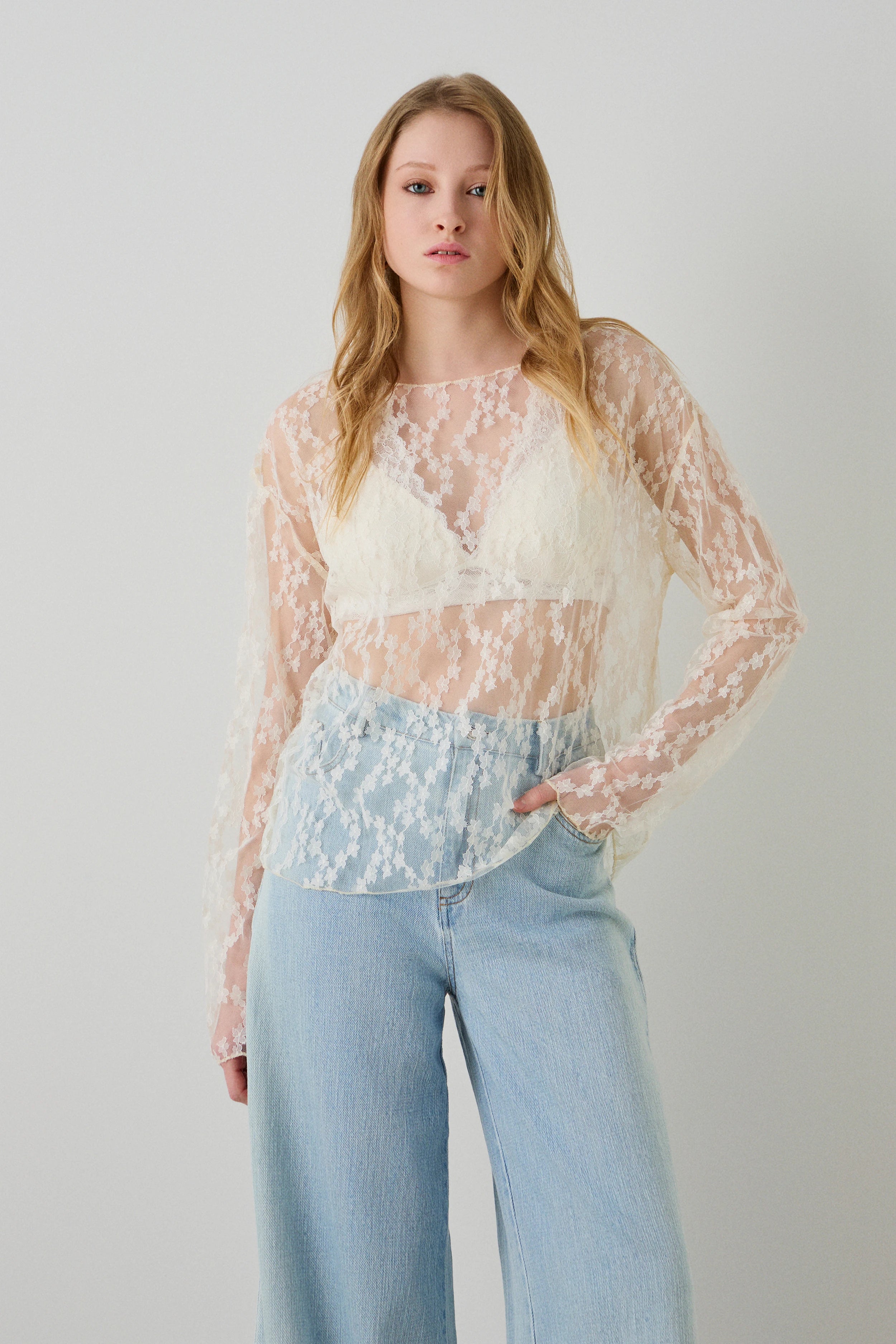 Blusa Lace Elegance