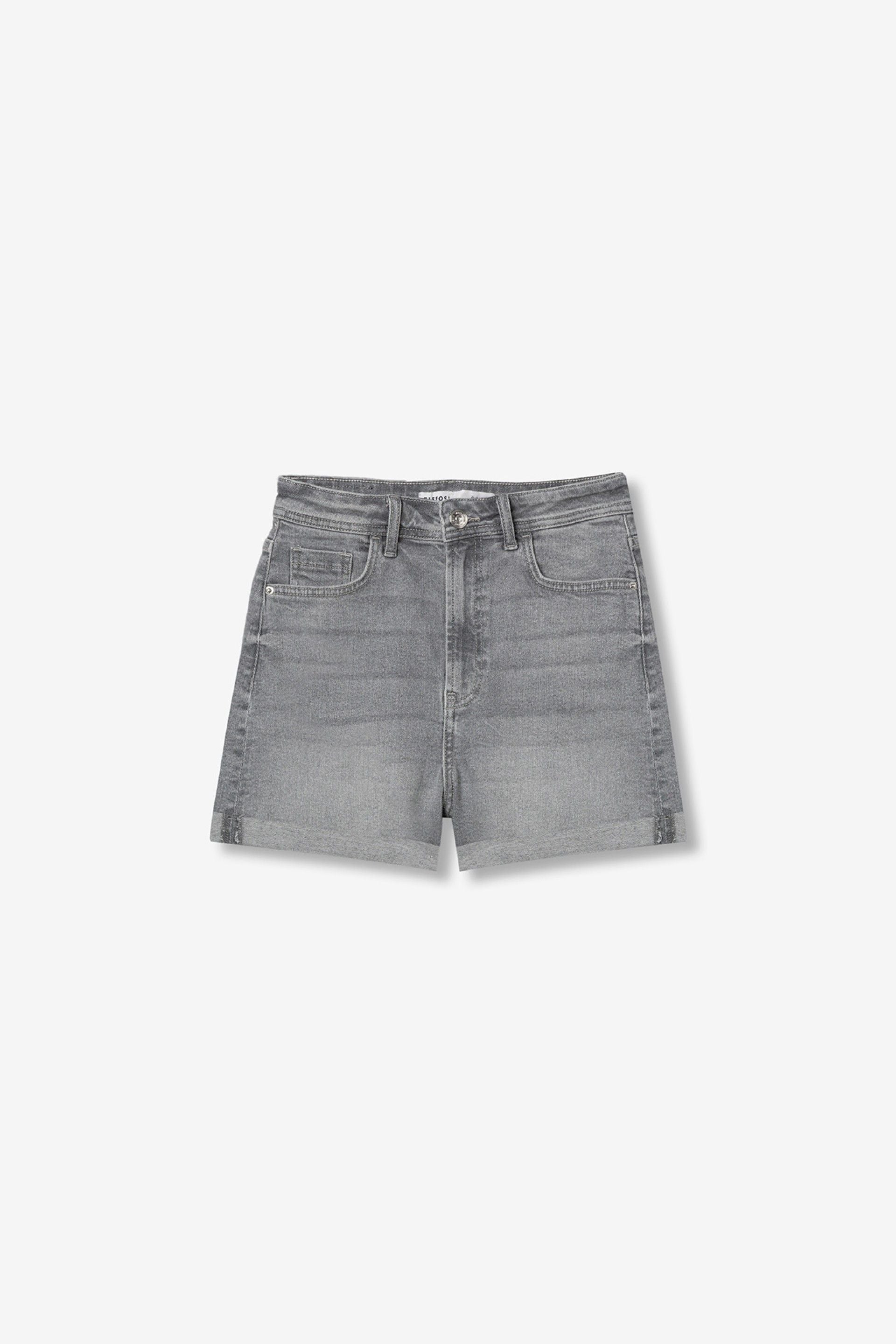 Short Gio