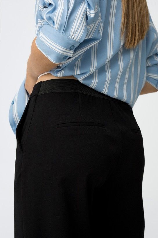 Pantalón Violeta Negro