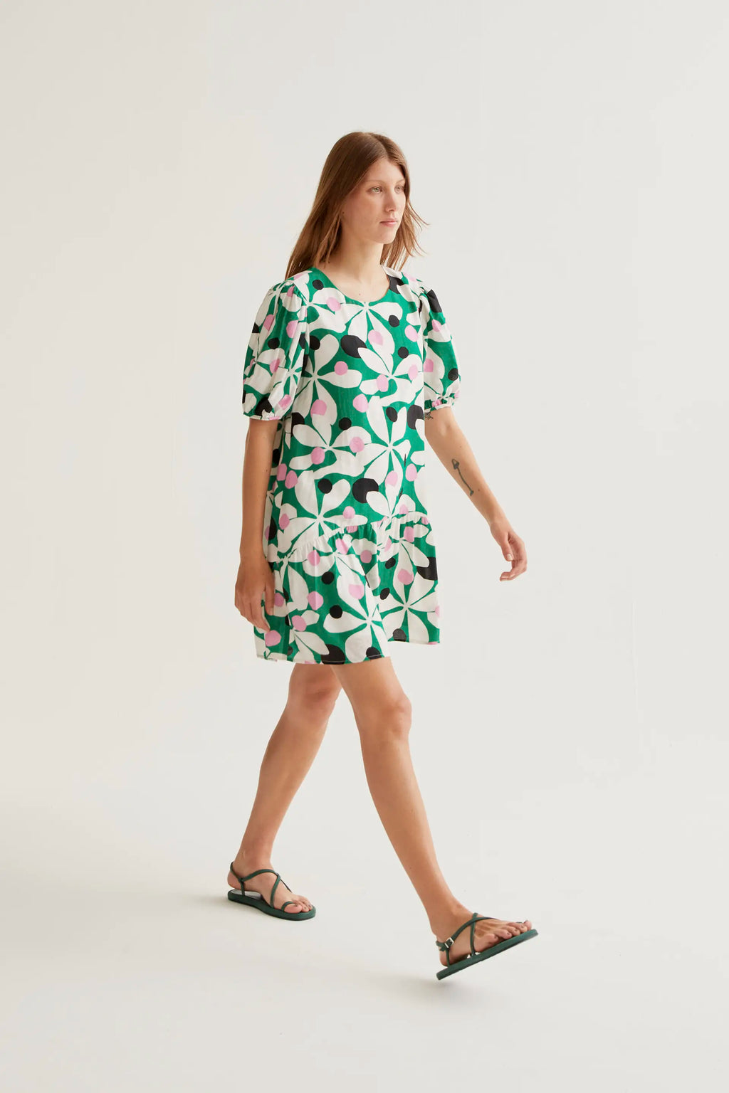 Vestido Corto Hosta