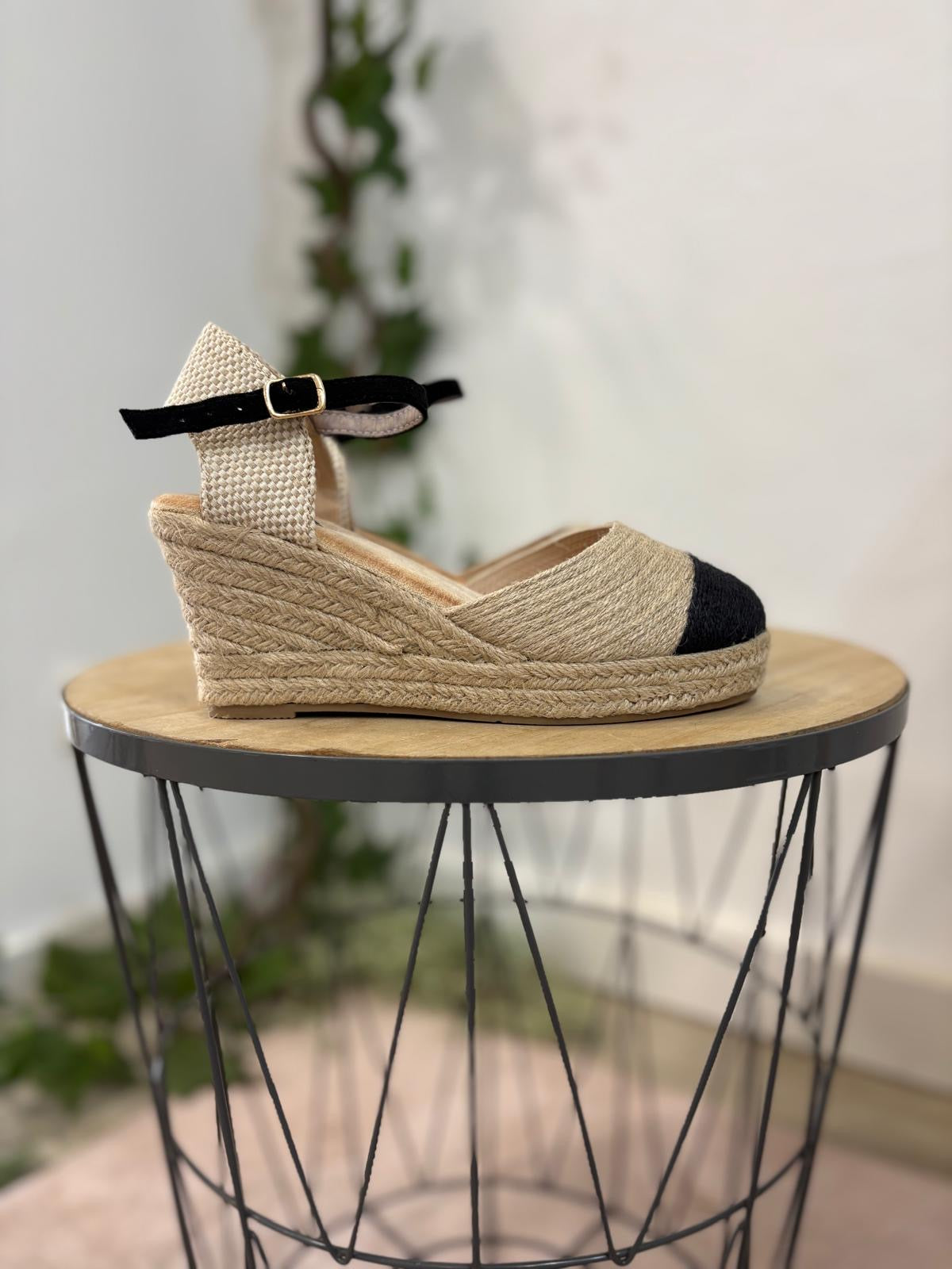 Cuña Capri