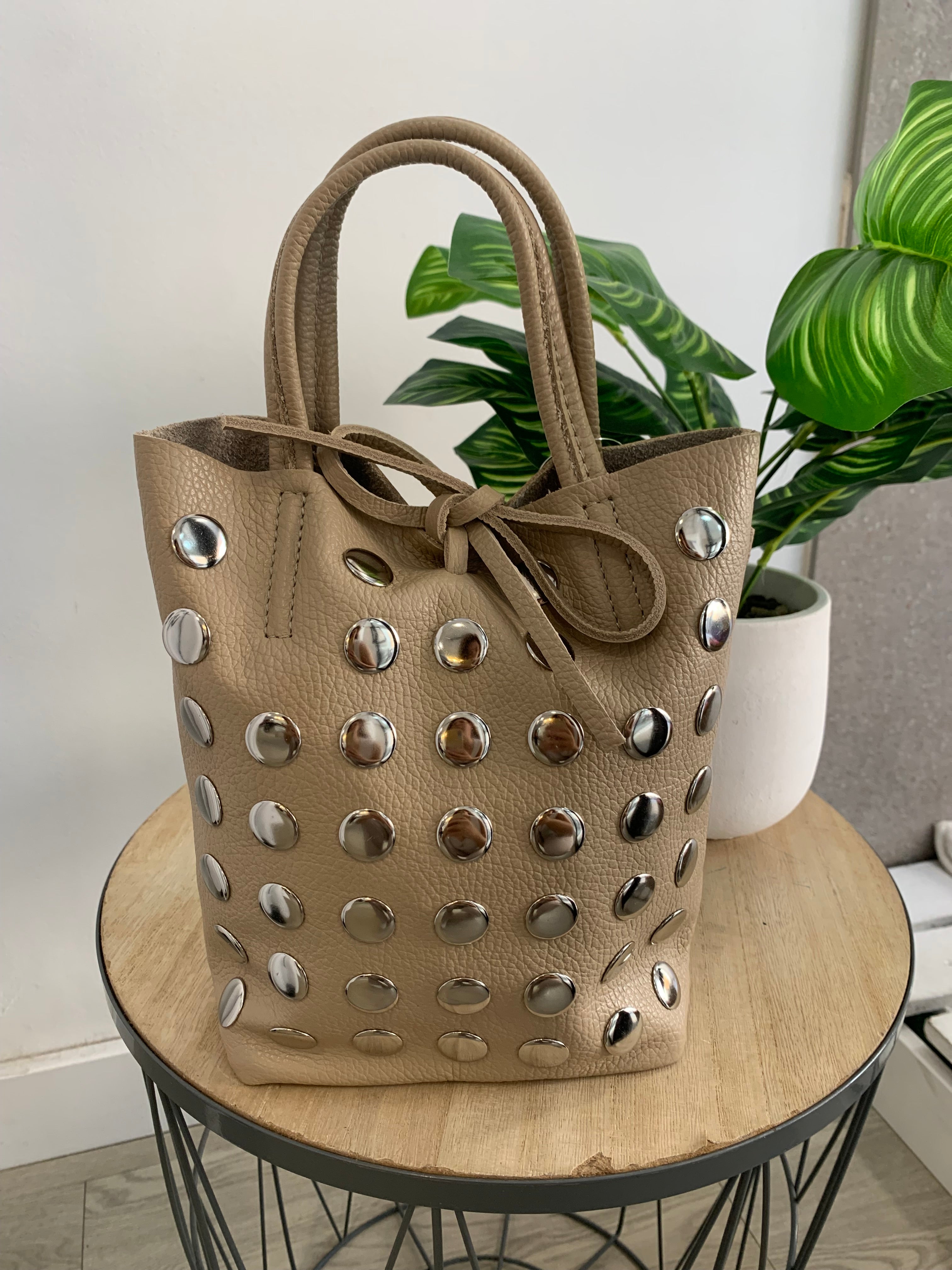 Bolso Tachuela