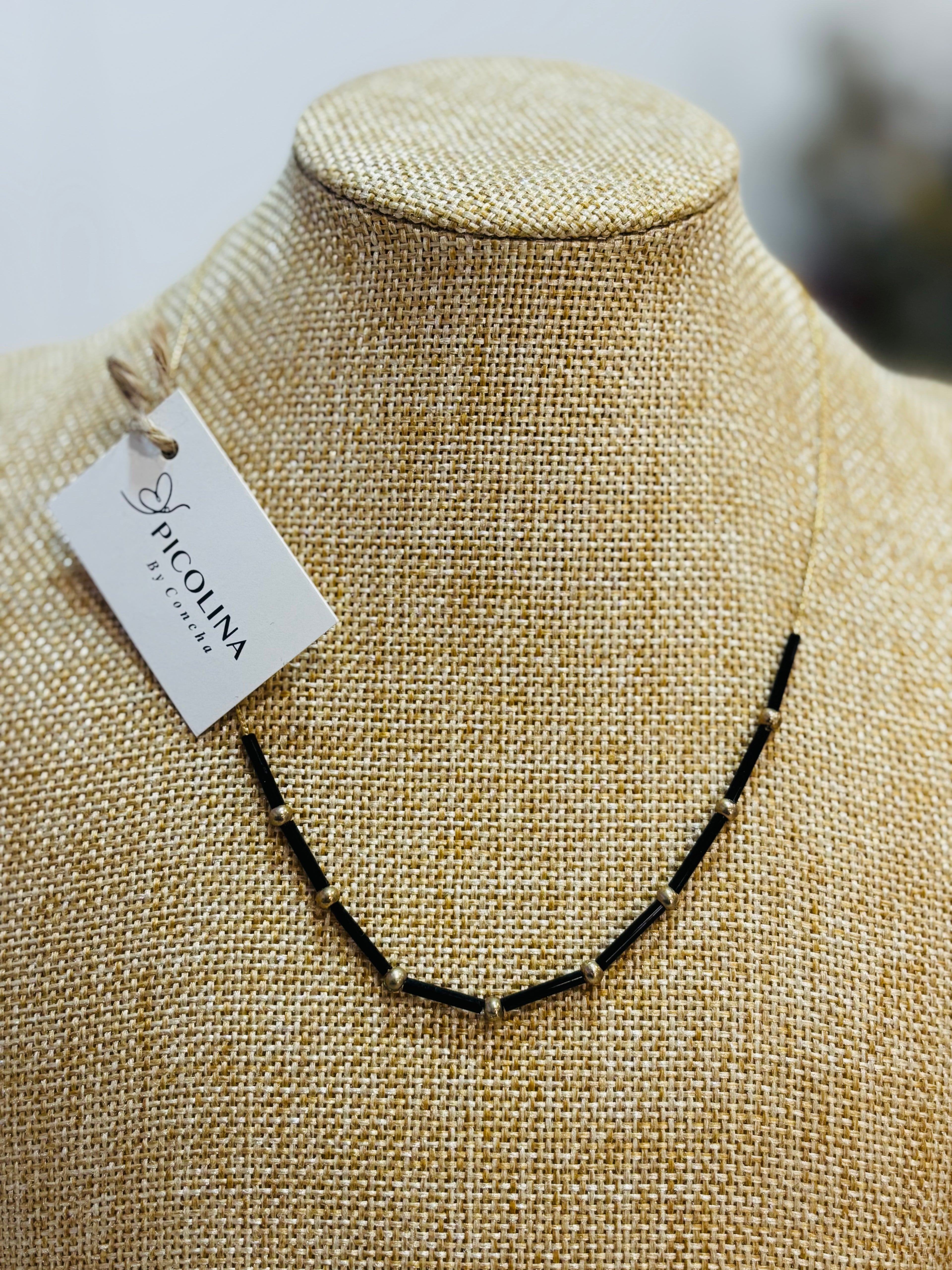 Collar Azabache