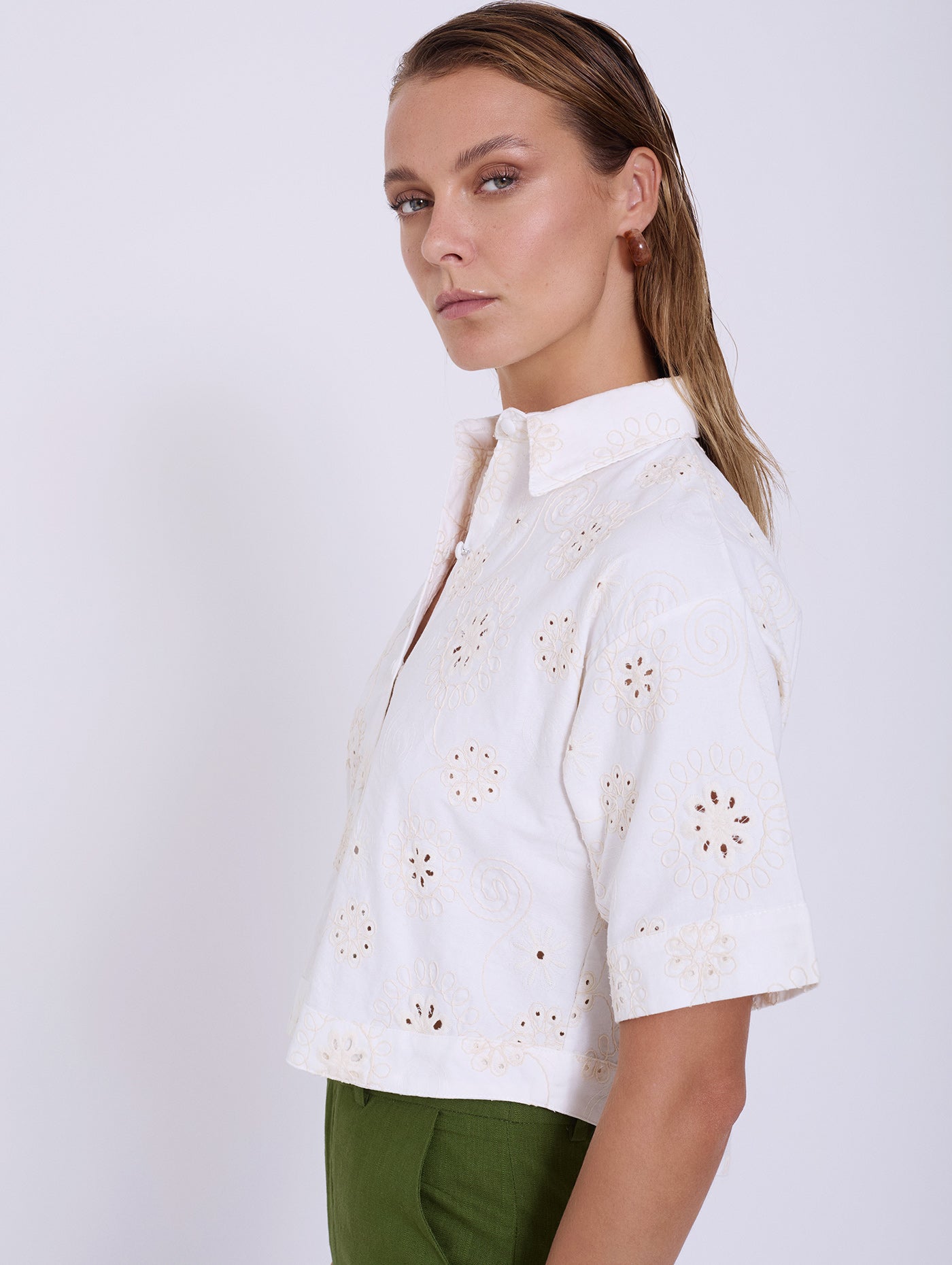 Blusa Bordado Suizo