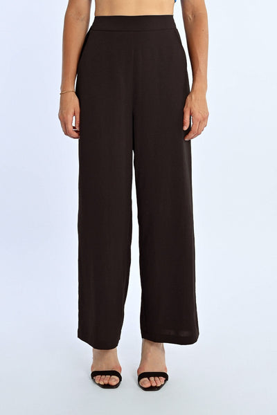 Pantalón Negro Perneras Anchas