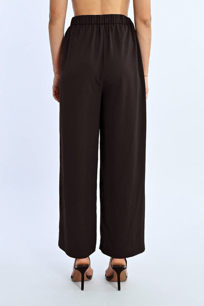 Pantalón Negro Perneras Anchas