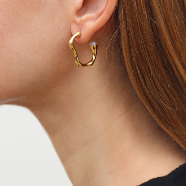 Aros medio perla dorado